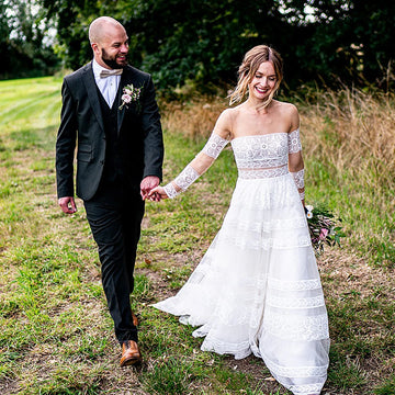 Illusion Scoop Neck Long Sleeve Tulle Wedding Dress Customized Plus Size Drop Ship A Line Tiered Lace Backless Bridal Gown