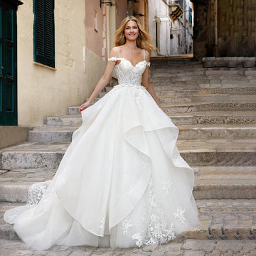Charming Wedding Dress Spaghetti Straps Appliques Ruffles Lace up Back Bridal Gown Sweetheart Neck Vestidos De Novia