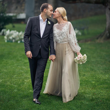 Open Back Embroidery Appliques Boho Wedding Dress Long Puffy Sleeves A Line Tulle Customized Illusion Boat Bateau Bridal Gowns