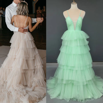 Open Back Spaghetti Straps Pleated Tiered Tulle Bridal Gown Customized Princess Plus Size Tutu Puffy Deep V Neck Wedding Dress