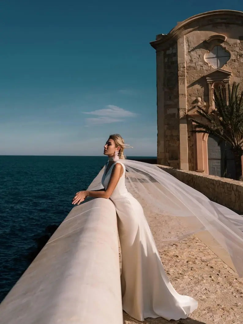 Modern Wedding Dresses With Cape Customized V-neck Sexy Satin Mermaid Brides Dresses Simple Women Mermaid Bridal Dress
