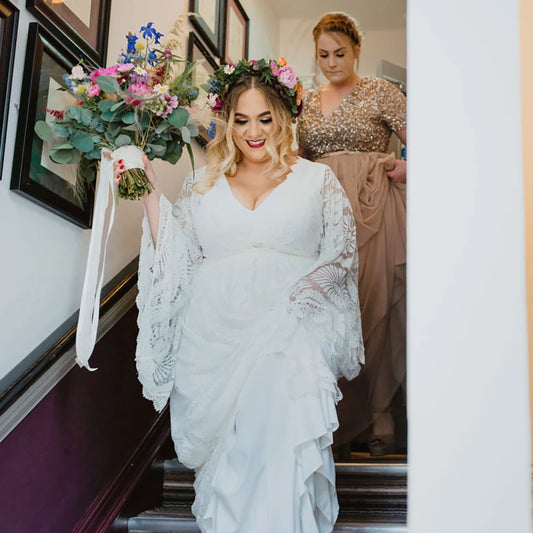 Long Wide Bell Sleeves Kaftan Wedding Dress Customized A Line Oversize Boho Destination Backless V Neck Lace Kimono Bridal Gown