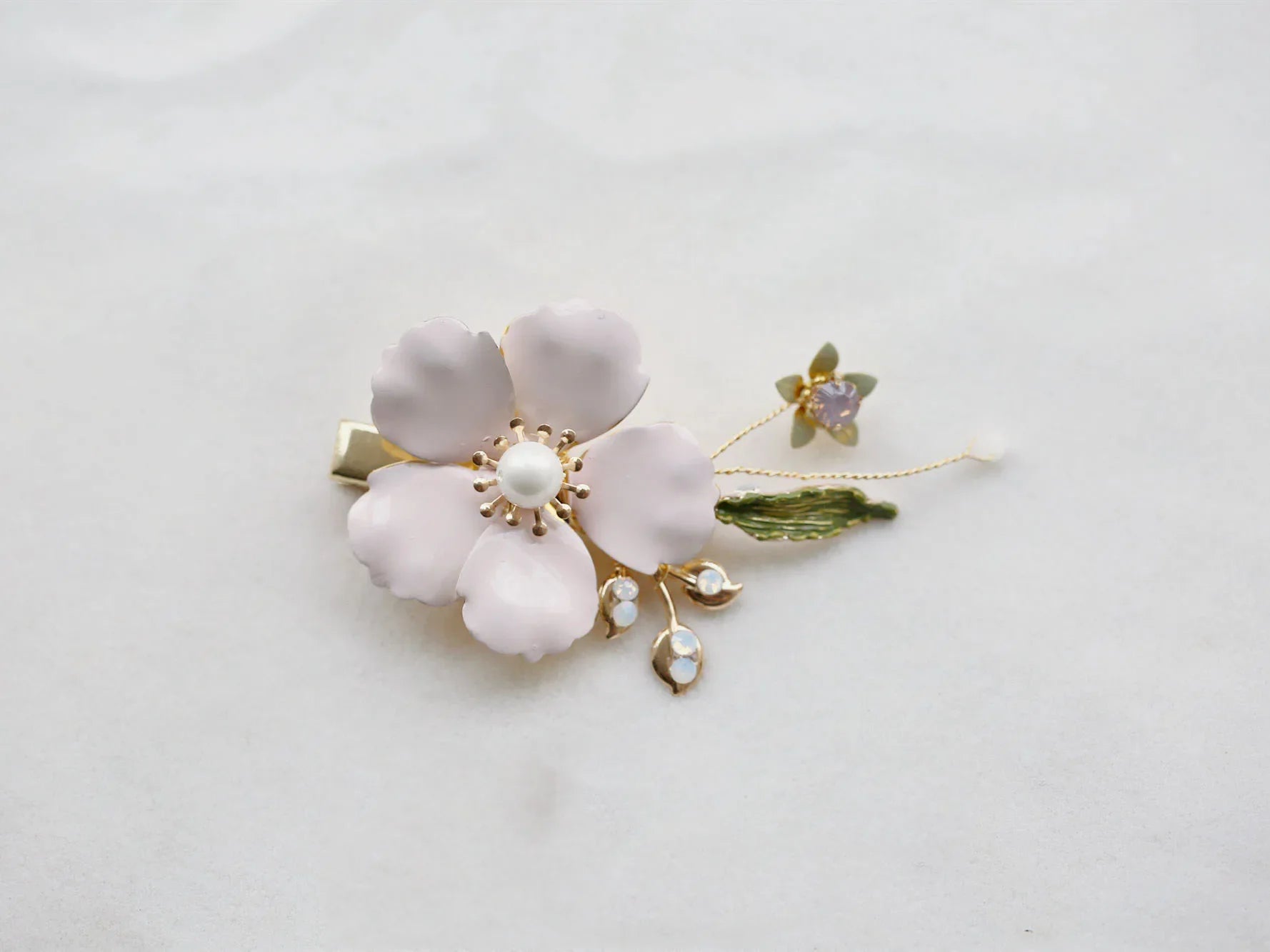 Bridal Jewelry Pink Flower Hairpins Crystal Hair Clips Pins Headpieces For Brides Women Girl Headdress Wedding Accessories