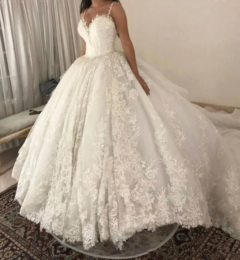 Customized luxury ball gown Wedding Dresses Spaghetti straps Lace Applique Wedding Gowns Bridal Dresse Vestido De Novia