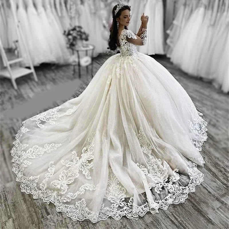 Customized Luxury Lace Wedding Dresses Ball Gown V Neck Long Sleeves Appliqued Tulle Chapel Bridal Gown Custom Made Robes