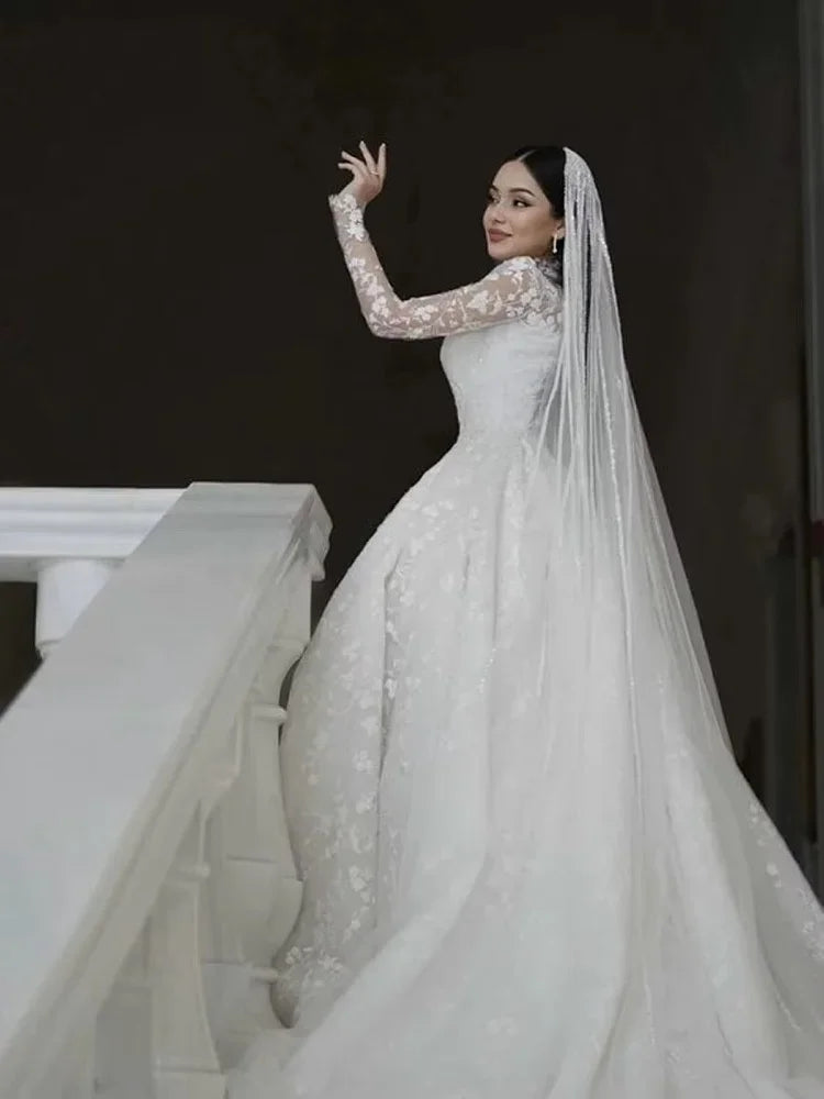 Customized Luxury Long Sleeve Wedding Dresses High Neck Robes Appliques Lace Country Bridal Gowns Vestidos de novia