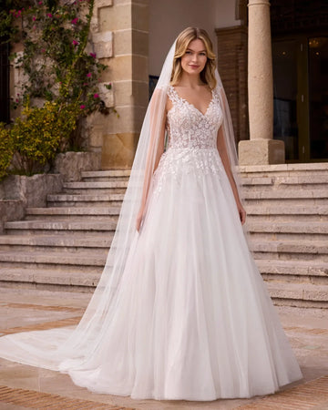 V Neck Wedding Dresses Luxury A Line Women White Bridal Dress Tulle Lace Appliques Long Sleeves Wedding Gown Customized