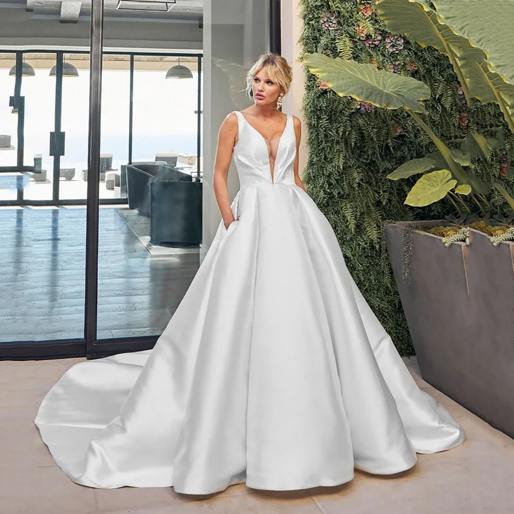 Satin Wedding Dresses V Neck Sleeveless Bride Gown Open Back Women Elegant Bridal Dresses With Pockets Customized
