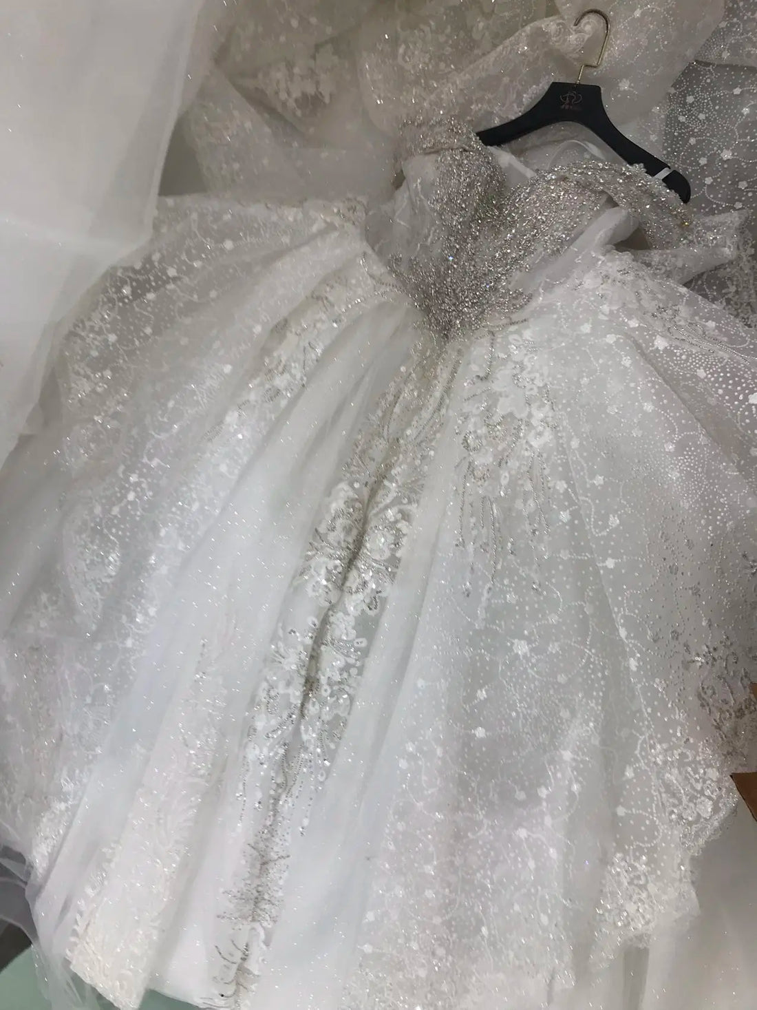 Kisswhite Xlove Collection Customized7-15days Ship It Out Pretty Princess Wedding Dress Glitters Ball Gown Dress For Bride