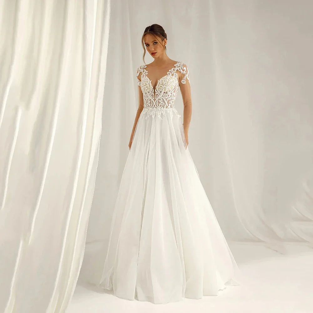 Lace Applique Boho Wedding Dresses A-Line Tulle Backless Brides Wedding Gown Elegant Sleeveless Bridal Dresses Customized