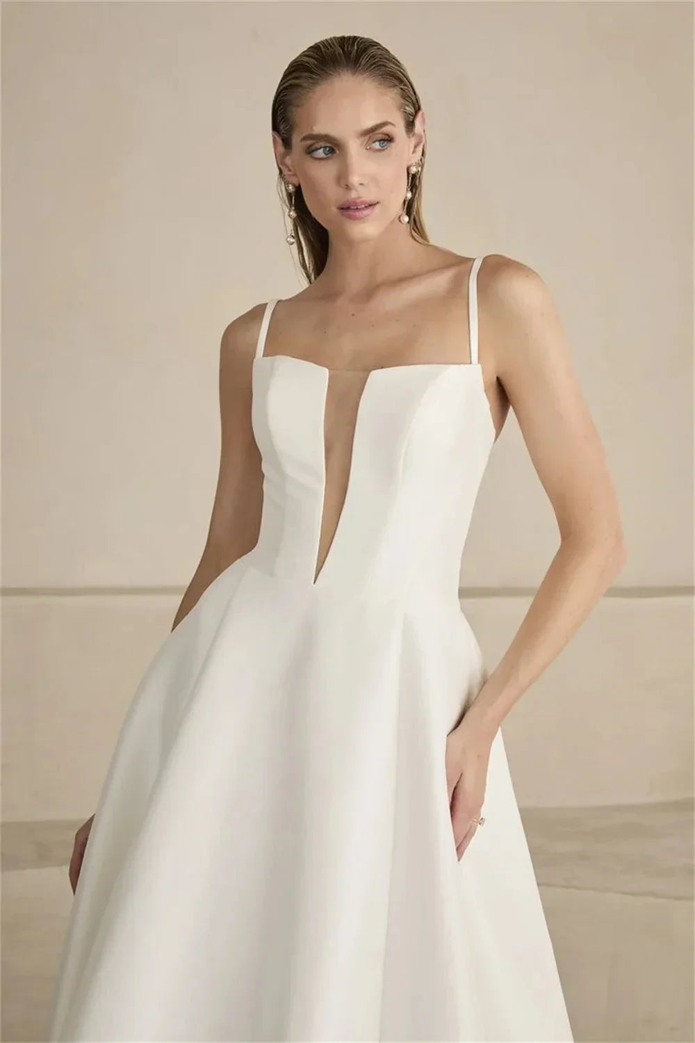 Simple A-Line Wedding Dresses 2026 Spaghetti Strap V-neck Sleeveless Soft Satin Princess Bridal Gowns vestidos de novia