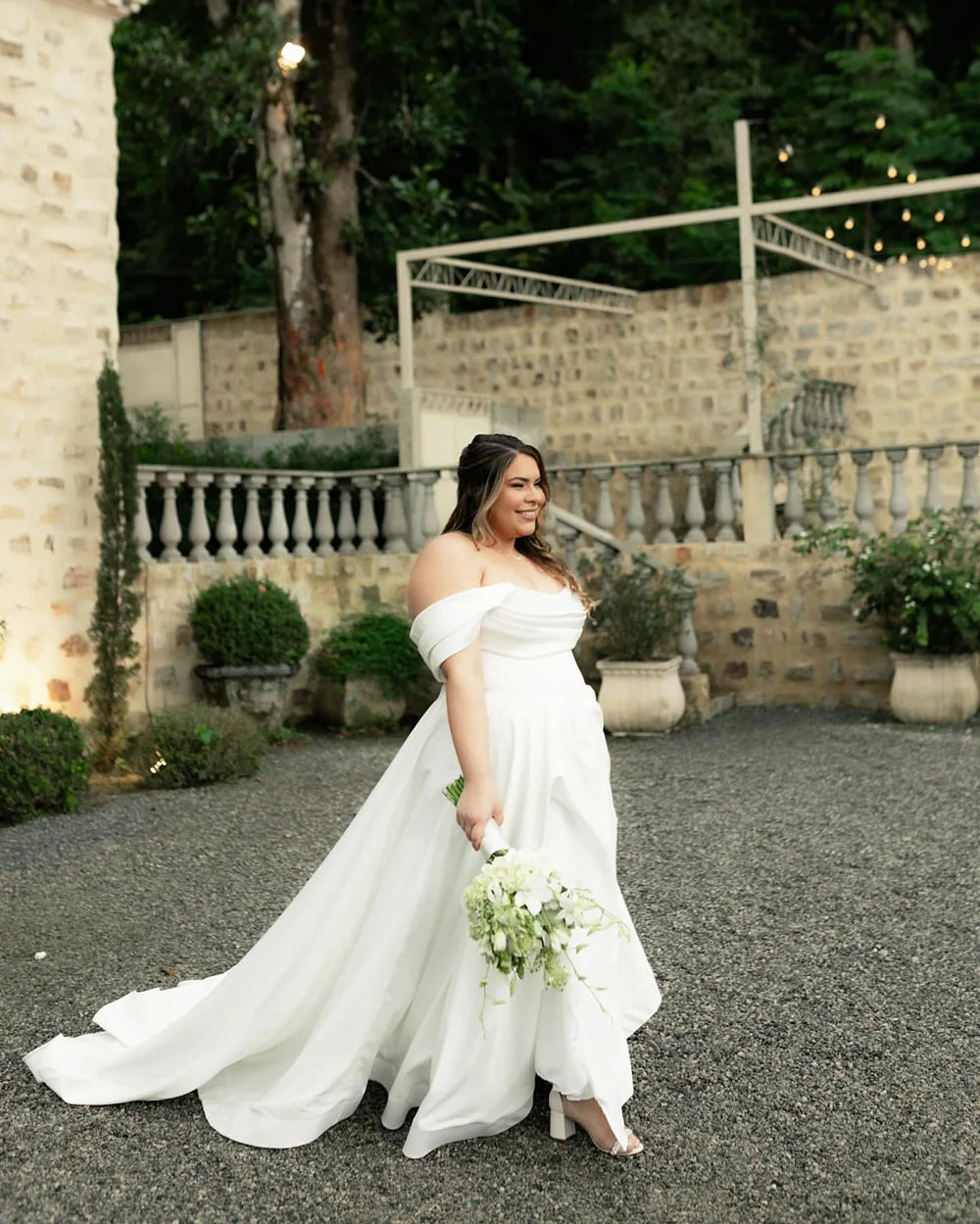 Simple A-line Wedding Dresses Women Off The Shoulder Plus Size Split Satin Bridal Gown Vestidos De Noiva Customized
