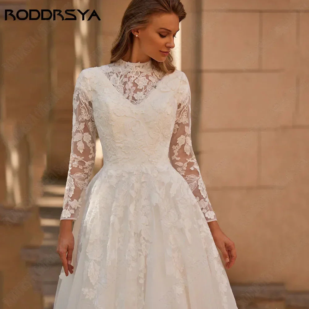 Long Sleeves Lace Wedding Dress 2024 A-Line O-Neck Button Muslim Bridal Gown Applique Tulle Custom Made Robe De Mariée