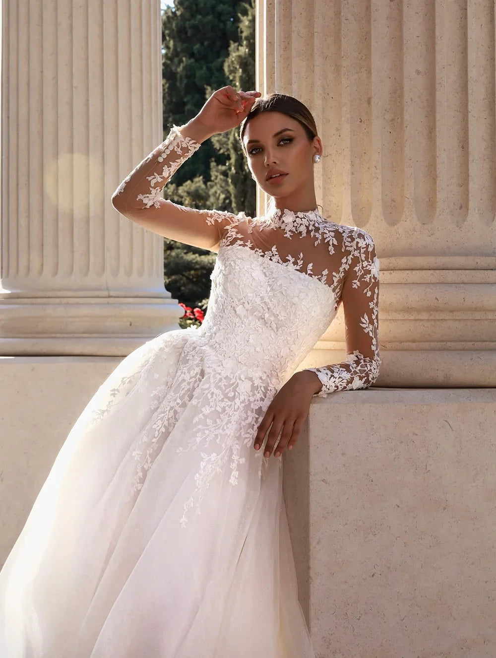 White Wedding Dresses With Appliques A-Line Lace Bridal Dresses High-Neck Long Illusion Sleeves Tulle Bride Gown Customized