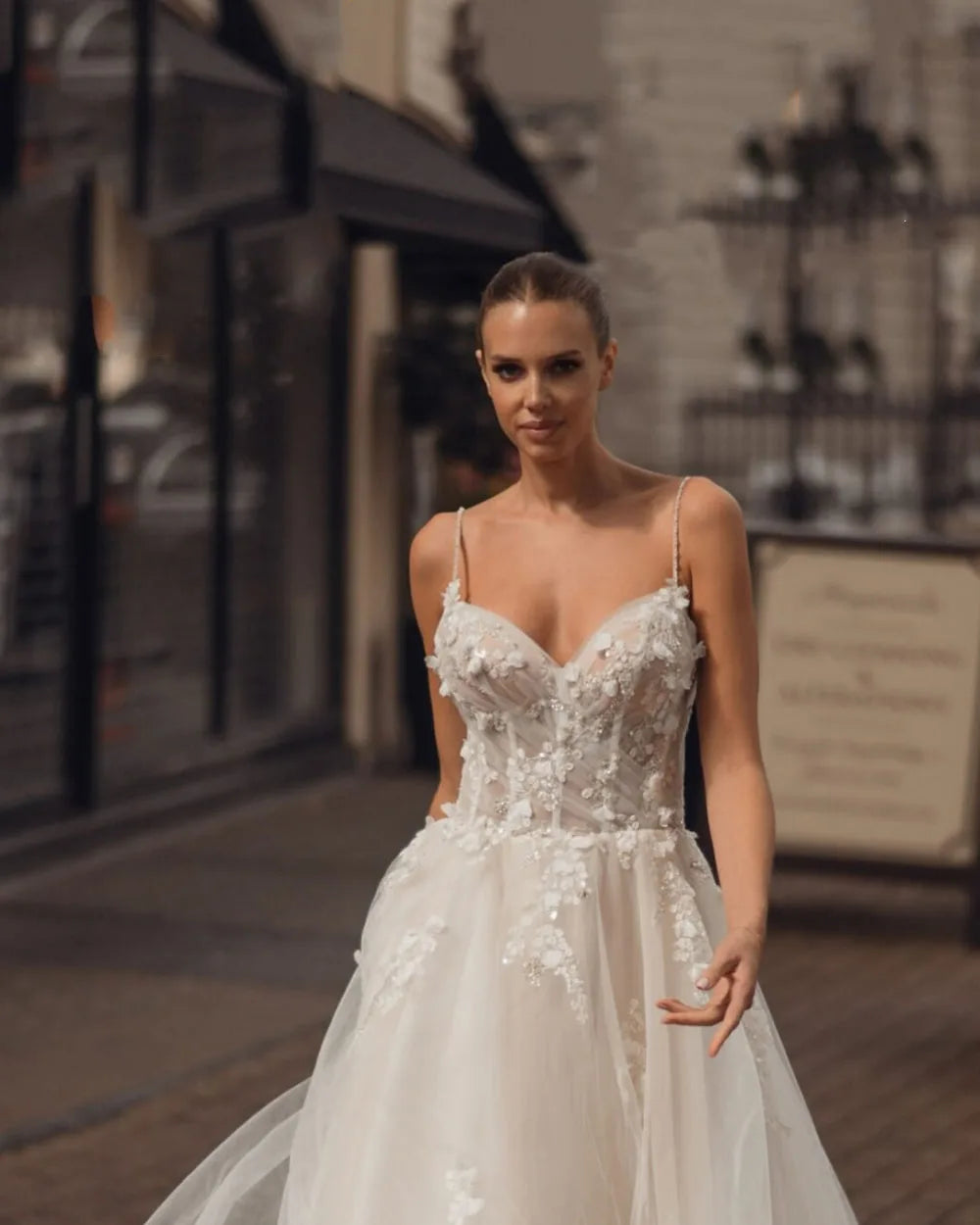 Customized Lace Applique Wedding Dress Illusion Corset Tulle Spaghetti Strap Wedding Gown Women Bohemia A Line Bridal Dress