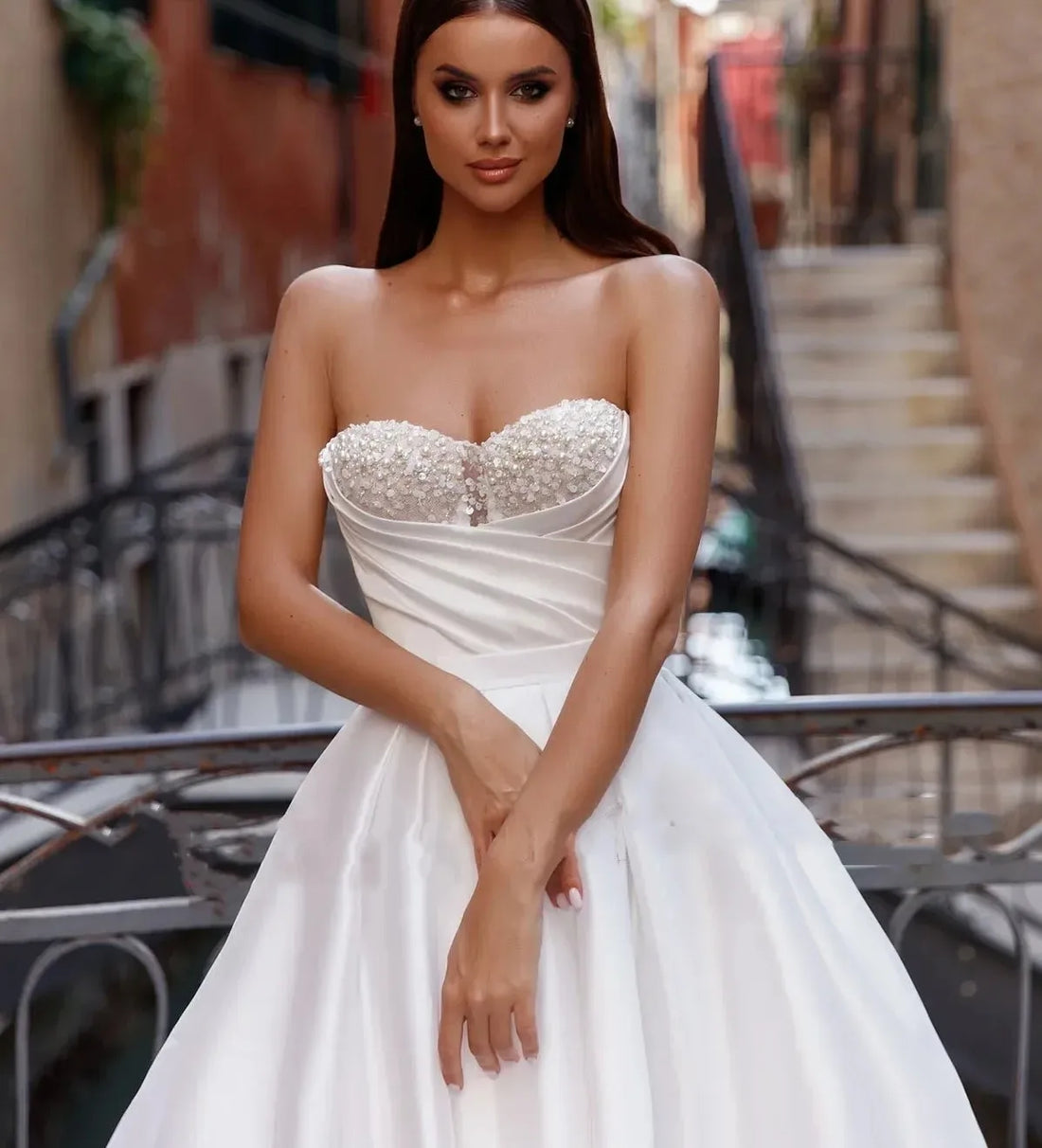 New modern wedding dress pearls sequins sweetheart A-line satin church bride bridal gown