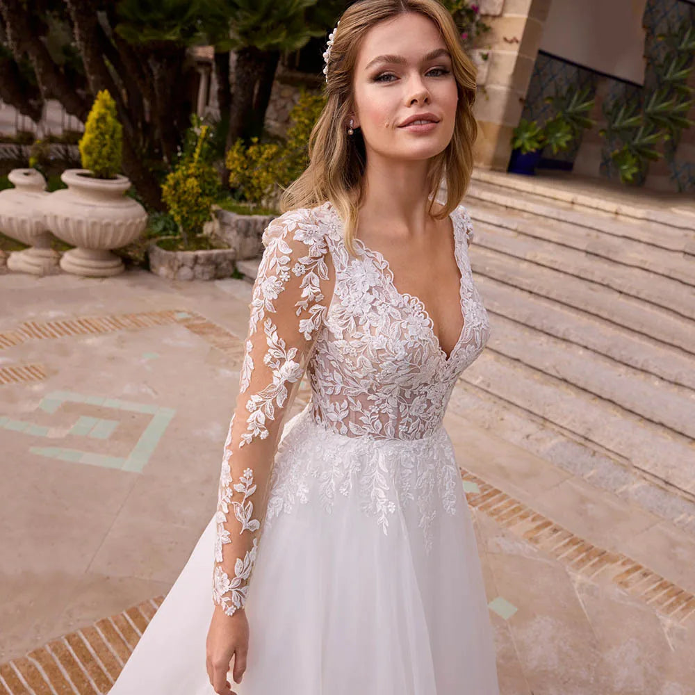 V Neck Wedding Dresses Luxury A Line Women White Bridal Dress Tulle Lace Appliques Long Sleeves Wedding Gown Customized