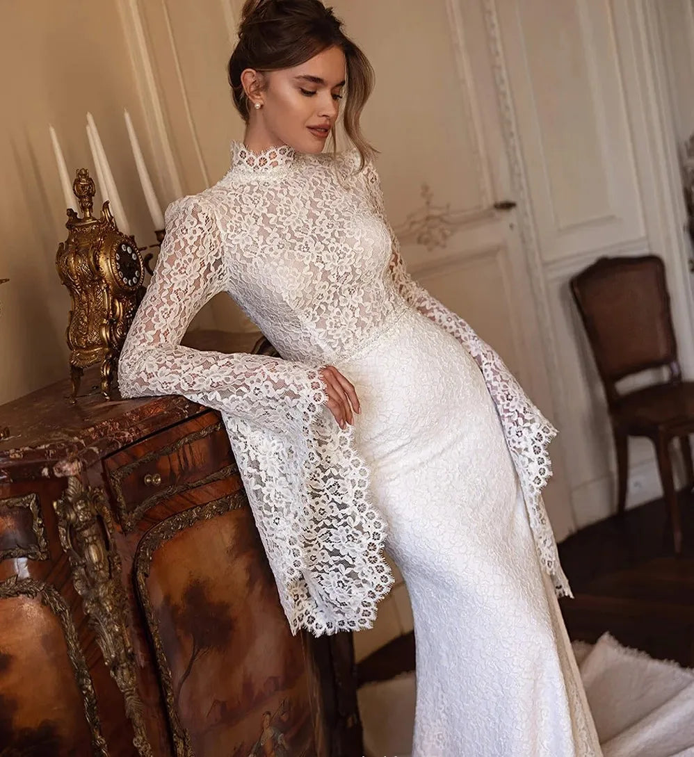 Elegant lace dress - front