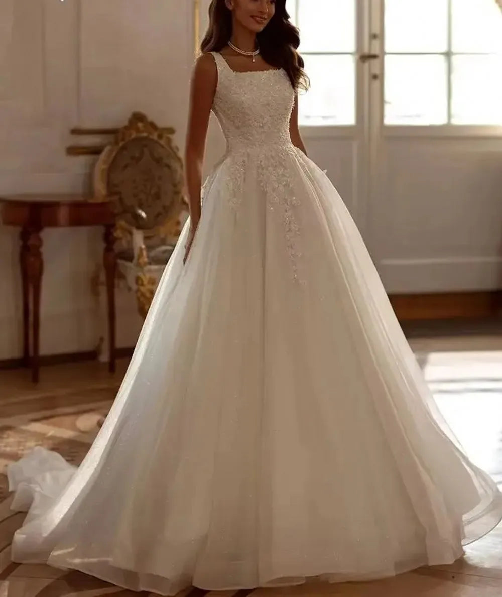 Romantic A-line wedding dress 2026 square collar sleeveless lace appliques bride bridal gown