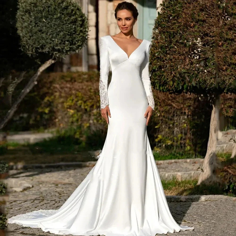Classic Wedding Dress 2026 Deep V Neck Full Sleeves Lace Appiques Open Back Satin Bride Dresses Vestidos Robe Mariage