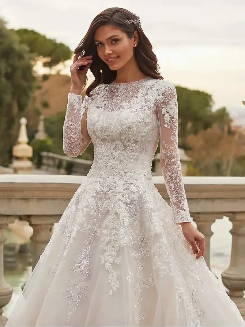 Elegant O-neck long sleeve wedding dress lace appliques A-line bridal gown princess