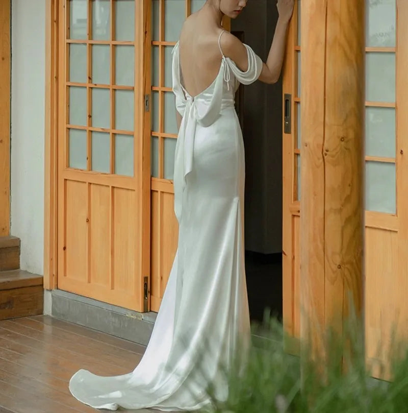 Simple mermaid wedding dress off-the-shoulder straps pleats long satin princess bridal gown boho garden