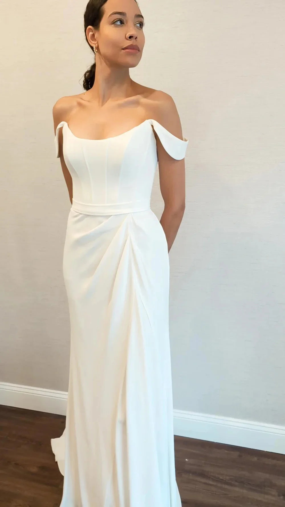 White Mermaid Wedding Dresses Off Shouder Corset Modern Bridal Dresses Buttons Women Evening Wedding Gown Customized