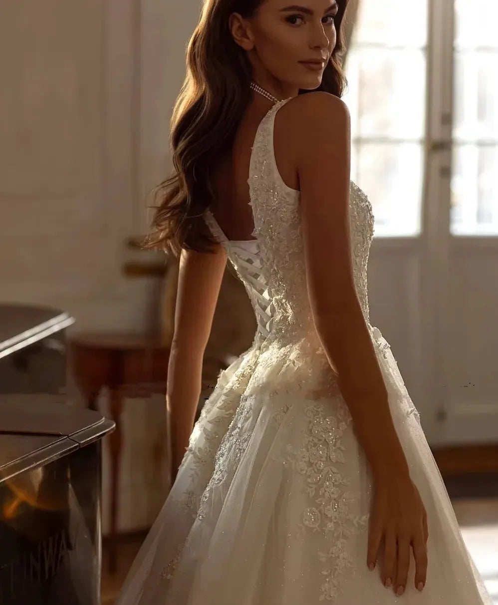 Romantic A-line wedding dress 2026 square collar sleeveless lace appliques bride bridal gown
