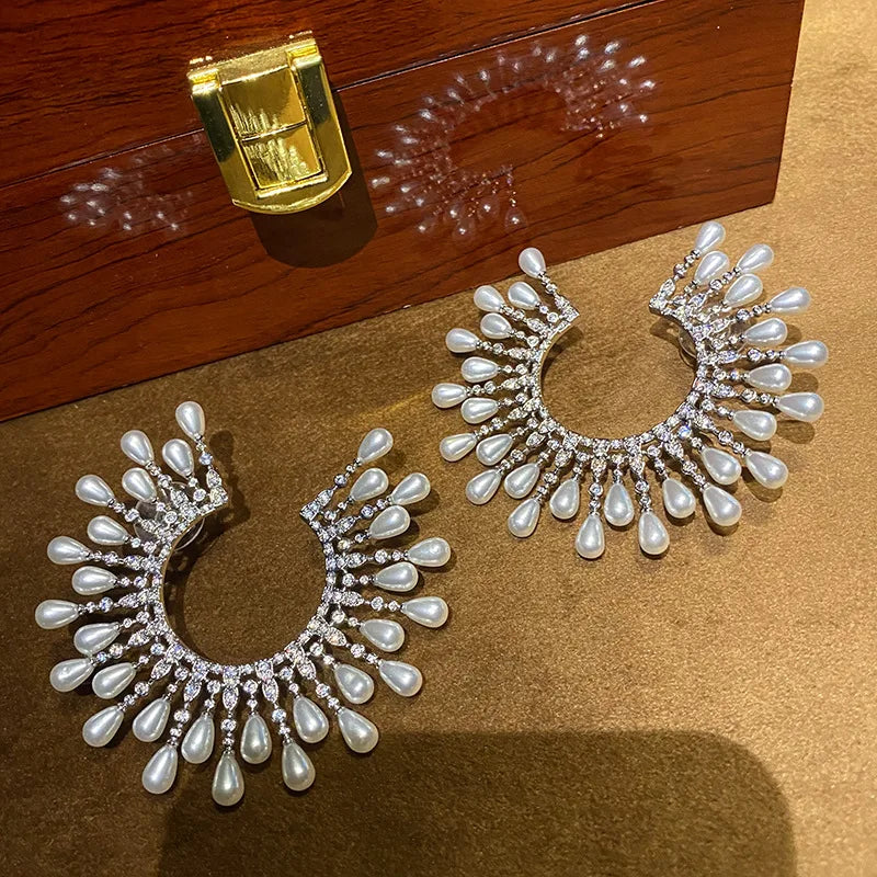 High Quality Zircon Bridal Earrings Big Pearl Zirconia - detail view