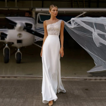 Customized Luxury Mermaid Wedding Dress Beaded Pearls Illusion Cape Satin Wedding Party Dress Women‘s Elegant Bridal Gown