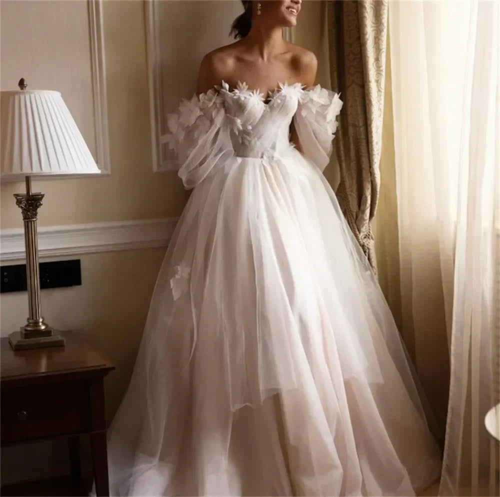 Off-shoulder A-line tulle princess floral sweep train bridal gown size chart