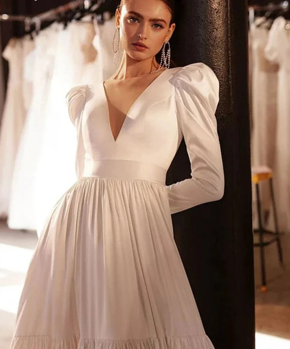 Chic V-neck long sleeves elegant satin wedding dress court train bride bridal gown