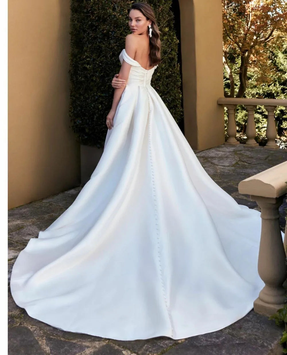 Off-shoulder side split sweetheart A-line satin sexy white ivory wedding dress bridal gown