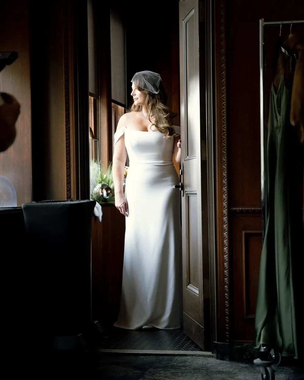 Customized Off Shoulder Long Sleeve Wedding Dress With Buttons Elegant Women Plus Size Bridal Gown Loong Tail for - Image 1