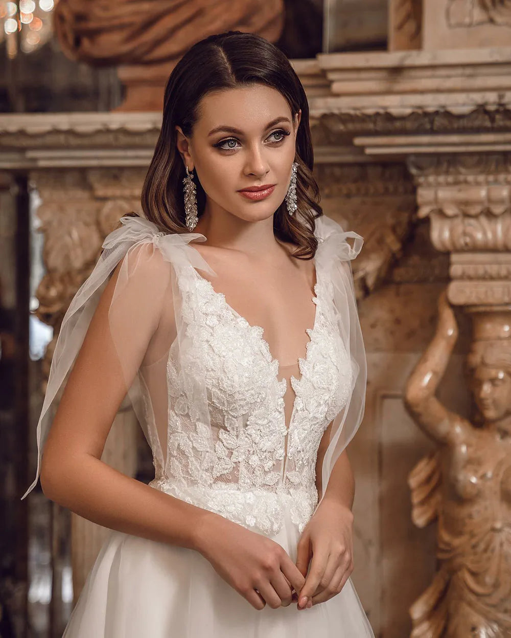 Boho Lace Wedding Dresses Vintage Deep V Neck Brides Dress Open Back Bow Shoulder Straps Lace Applique Bridal Dress Customized