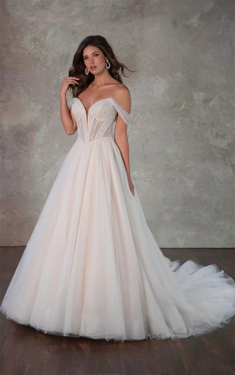 Pleats tulle bridal - side angle