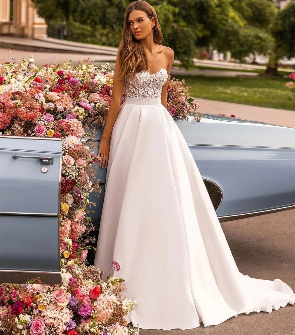 Classic A-line wedding dress sweetheart lace flower backless satin princess boho bridal gown