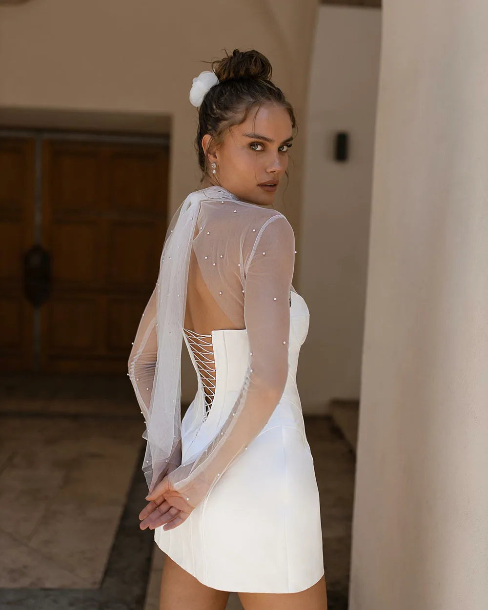 A-Line Mini Wedding Dresses High Neck Sexy Beaded Pearls Illusion Long Sleeves Brides Dresses Short Bridal Gown Customized