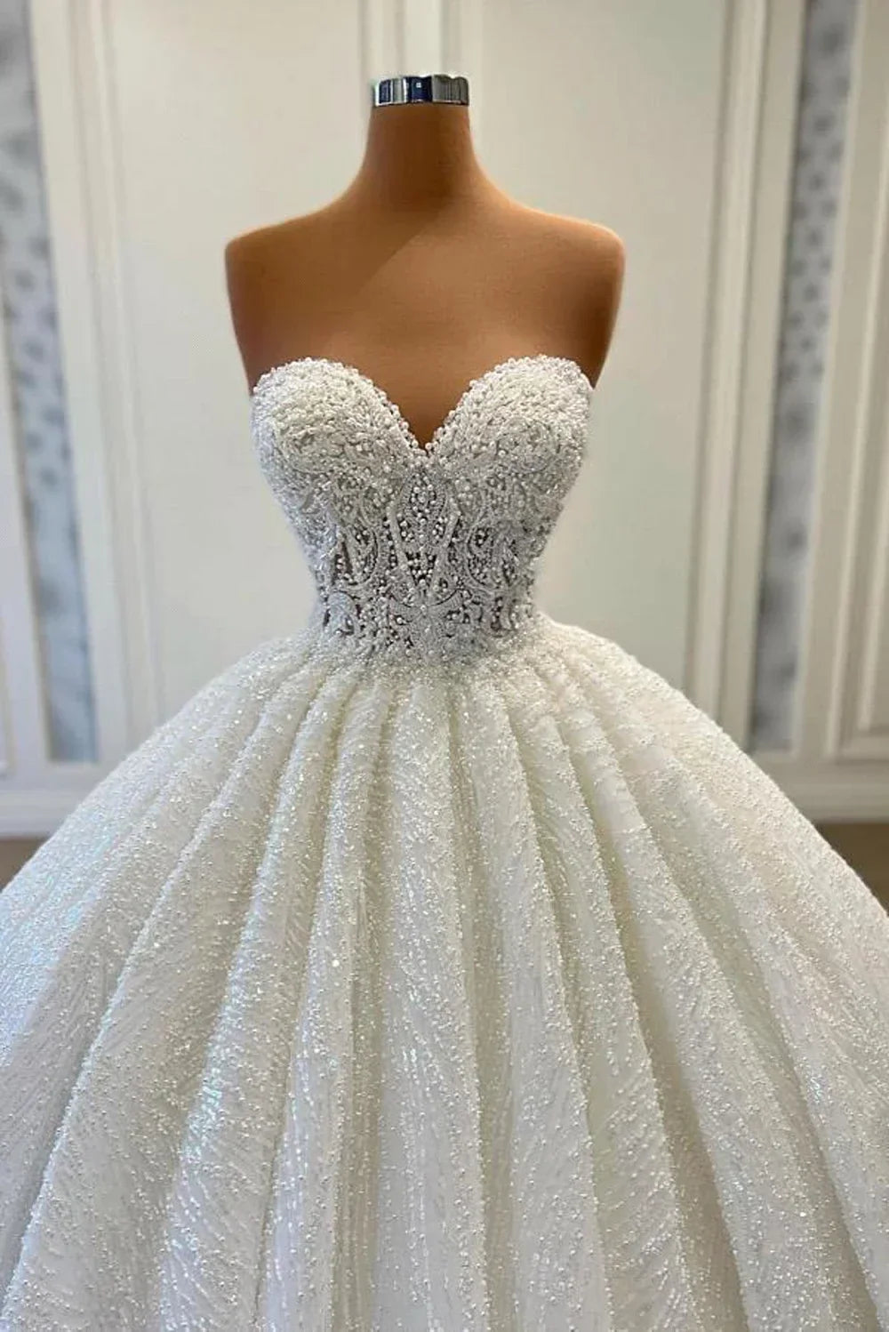 Customized Luxury Lace Sparkling Beaded Long Wedding Dresses Long Sleeve Bridal Gown Charming Princess Dresses For Bride