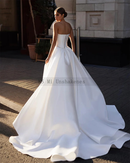 Sexy Beach Wedding Dresses 2024 Pearls Beaded Wedding Gowns Satin High Slit Pleated Couture Bridal Dress Robe de Mariee