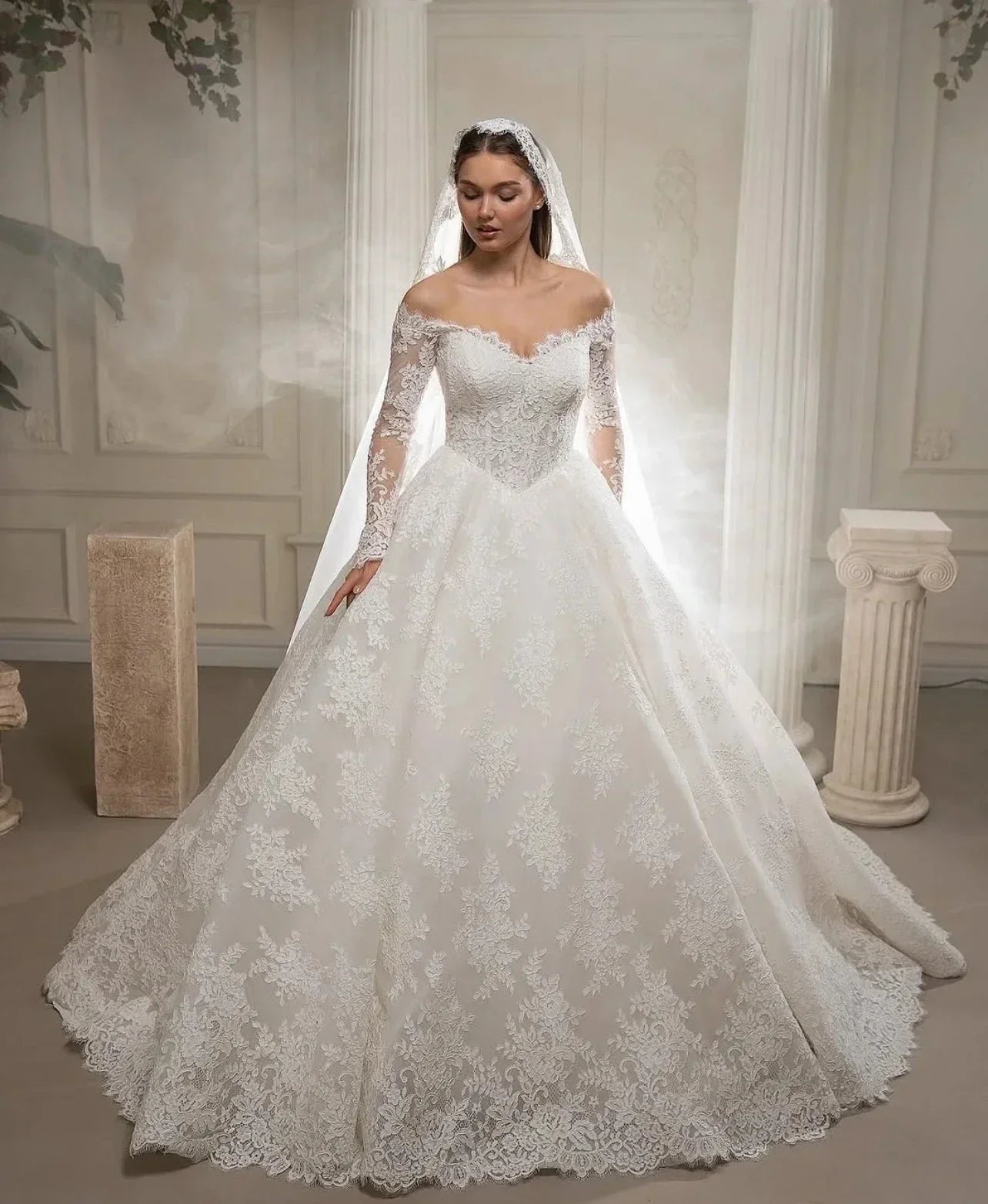 Train off-shoulder beadings - back