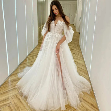 Fashion glamorous sexy wedding dress Simple V-neck plus size Bohemian 3D flower puff sleeves elegant beach bridal dress