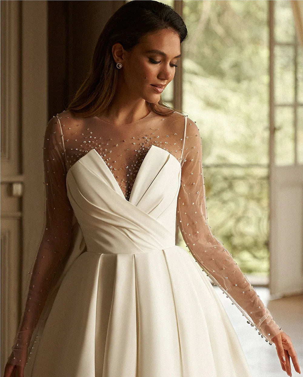 Customized Modern Wedding Dress Pleats illusion Detacheble Tulle Jacket Bride Gown Beaded High Slit Elegant Bridal Dress