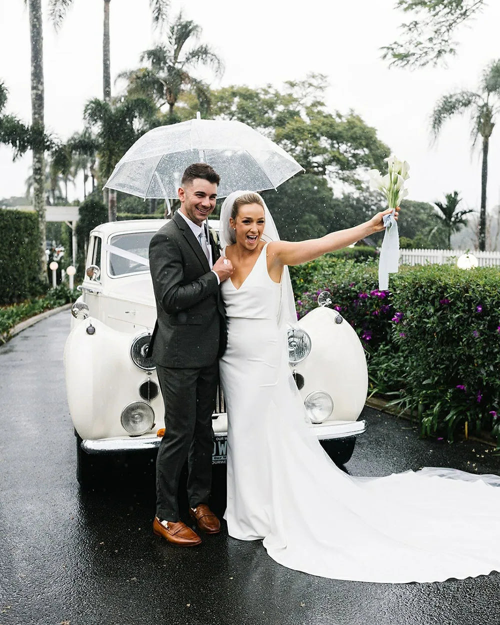 Civil Wedding Dresses Brides Simple Backless Sexy Bride Gown Sleeveless Buttons Womern Mermaid Bridal Dress Customized