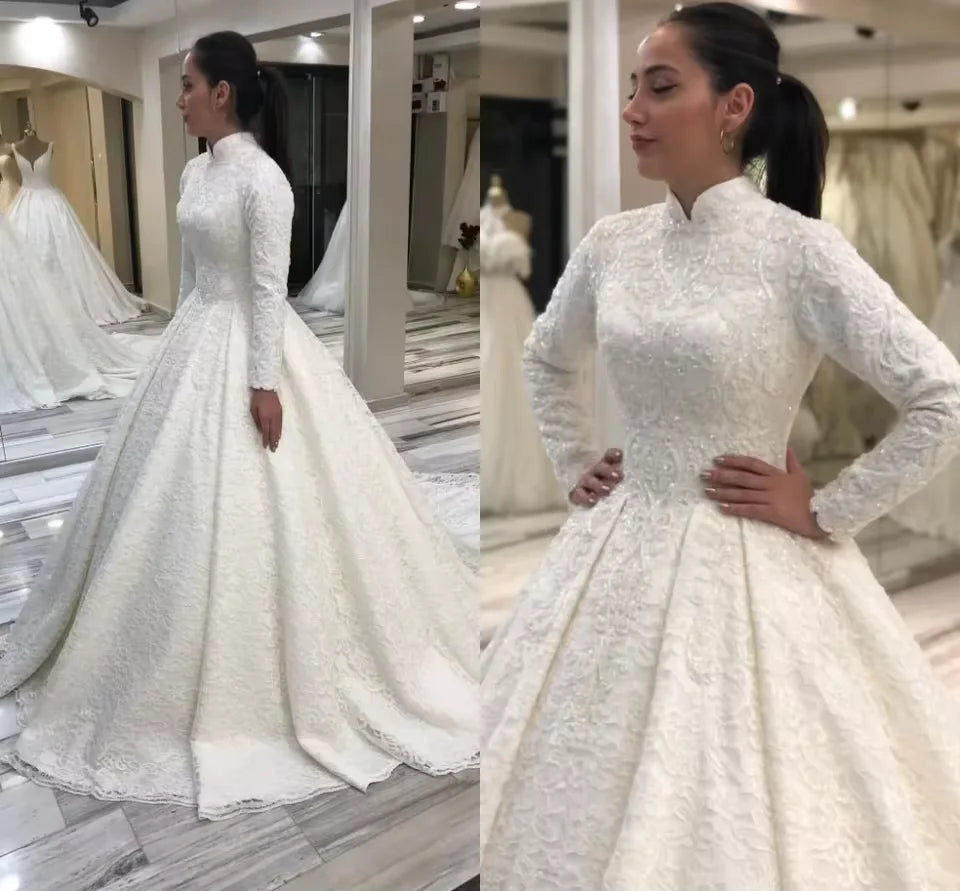 Lace beading Muslim wedding dress long sleeve vintage high neck bridal gown 2025
