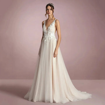 A-Line Tulle Wedding Dresses V Neck 3D Floral Backless Brides Dresses Appliques Illusion Romantic Bridal Gown Customized