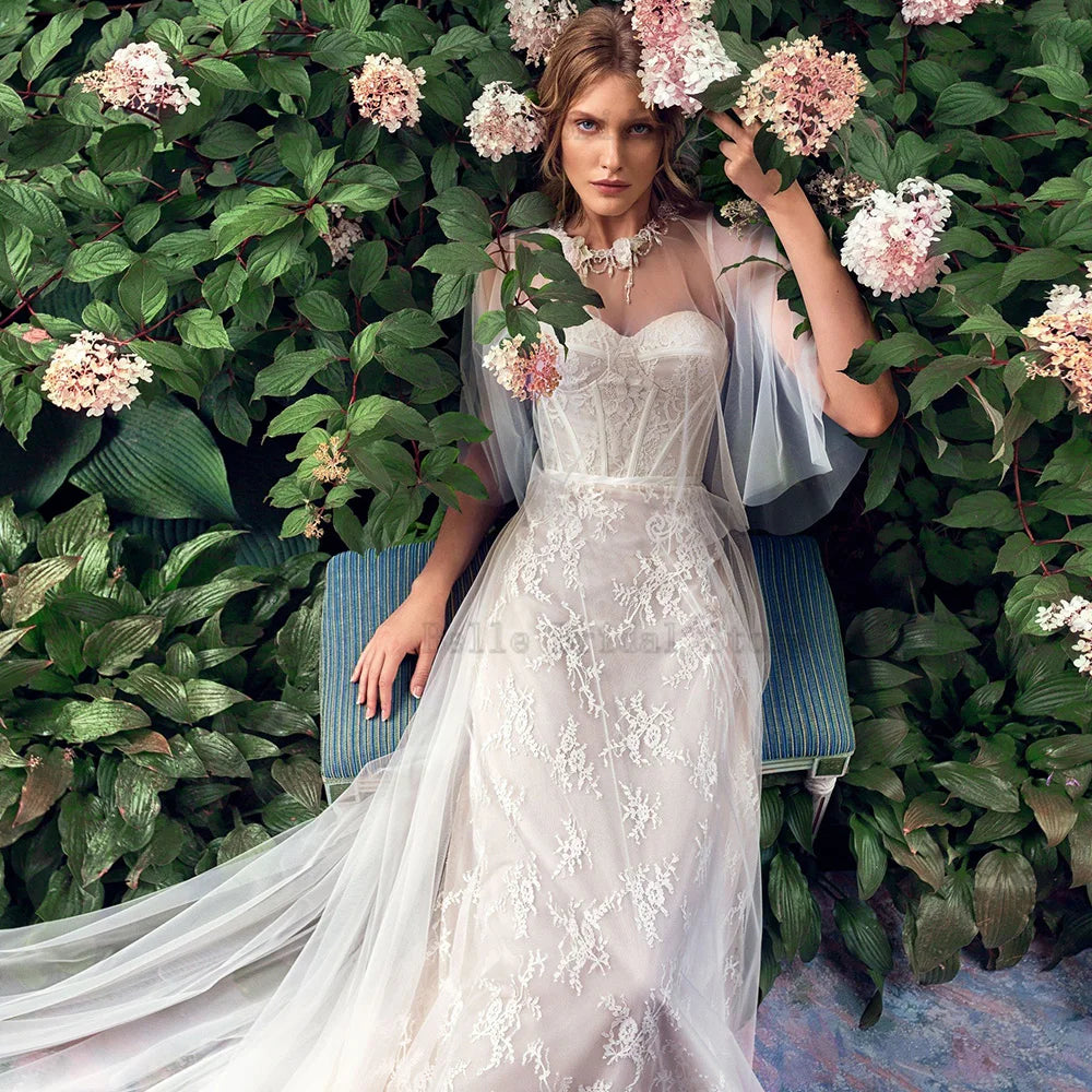 Classic Spaghetti Straps Wedding Dresses Sweetheart Neck Sleeveless Bridal Gowns Lace Sweep Train A-Line Vestidos De Novia