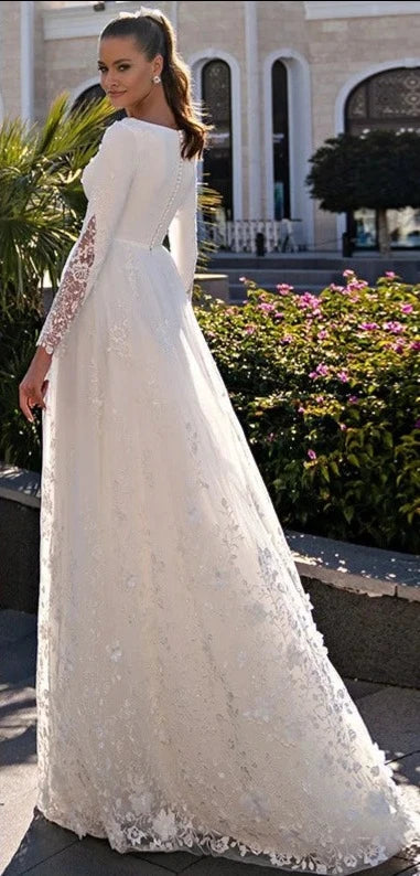 Exquisite O-neck lace long sleeve wedding dress button back satin tulle appliques civil bridal gown