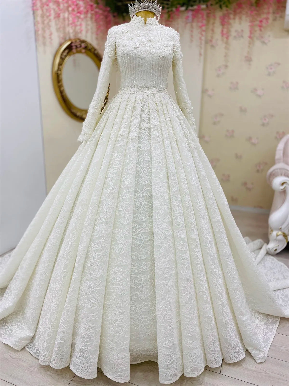 Luxury dubai ball gown - front