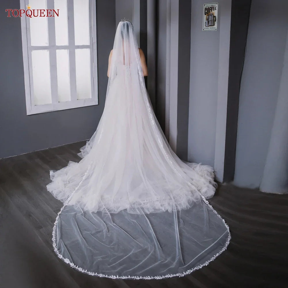 TOPQUEEN V129 Wedding Veil Short Leaf Vine Applique Edge Plain Bridal Veils One Laye Elegant Rochii Wedding Accessories Border